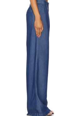 Women Lovers and Friends Pants><noscript><img width=