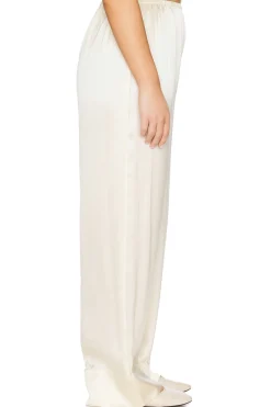 Women L'Academie Lingerie & Sleepwear><noscript><img width=