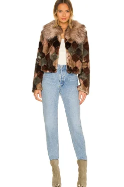 Women Unreal Fur Jackets & Coats><noscript><img width=