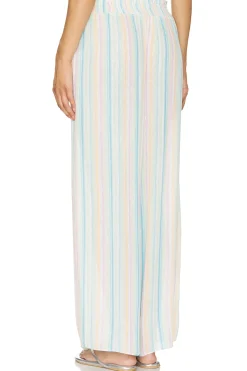 Women Lovers and Friends Pants><noscript><img width=