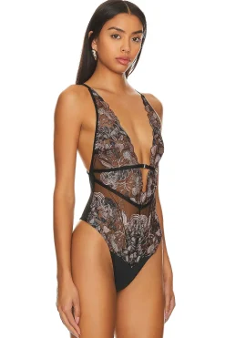 Women Thistle and Spire Lingerie & Sleepwear><noscript><img width=