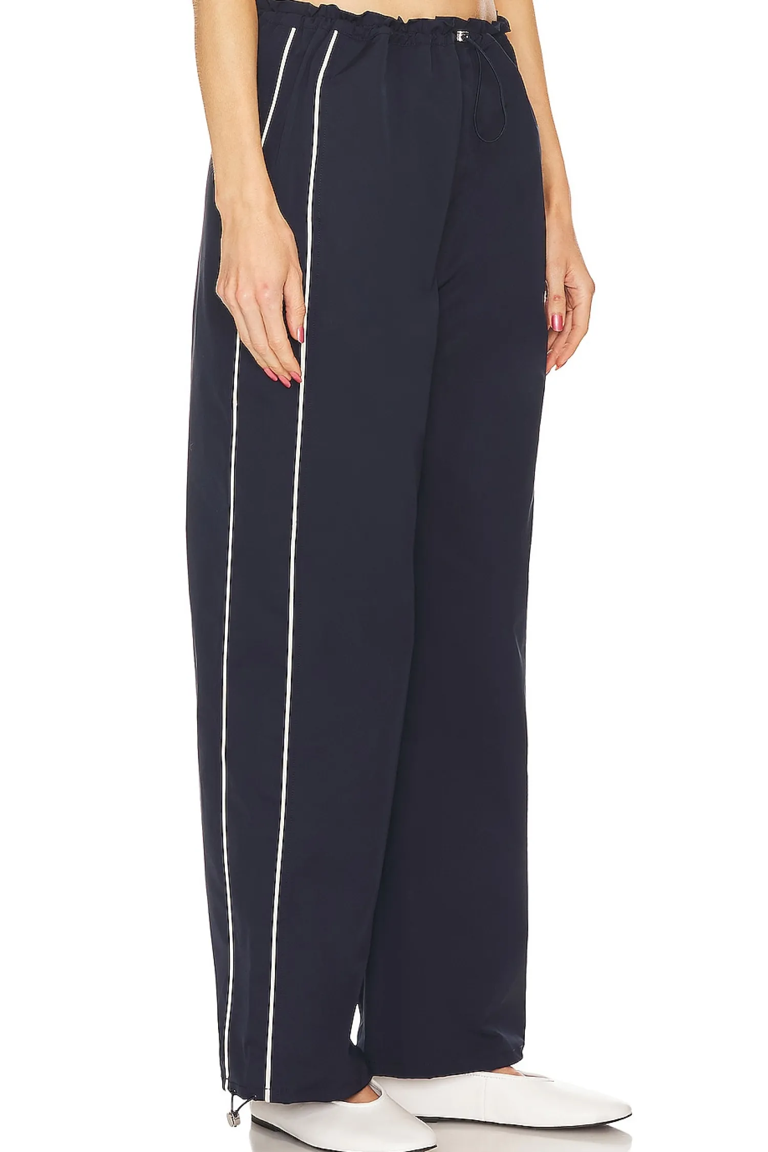 Women GRLFRND Pants>Cinched Waist Wide Leg Pant