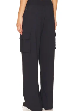 Women Beyond Yoga Pants><noscript><img width=