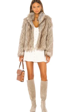 Women Unreal Fur Jackets & Coats>Faux Fur Jacket