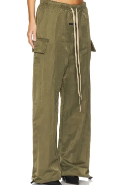 Women Fear of God ESSENTIALS Pants><noscript><img width=