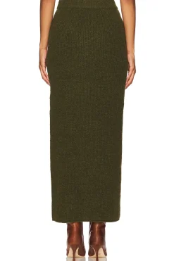 Women Line & Dot Matching Sets><noscript><img width=