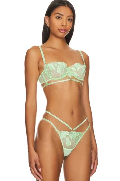 Women BLUEBELLA Lingerie & Sleepwear>Isla Wired Bra