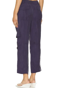 Women SIEDRES Pants><noscript><img width=
