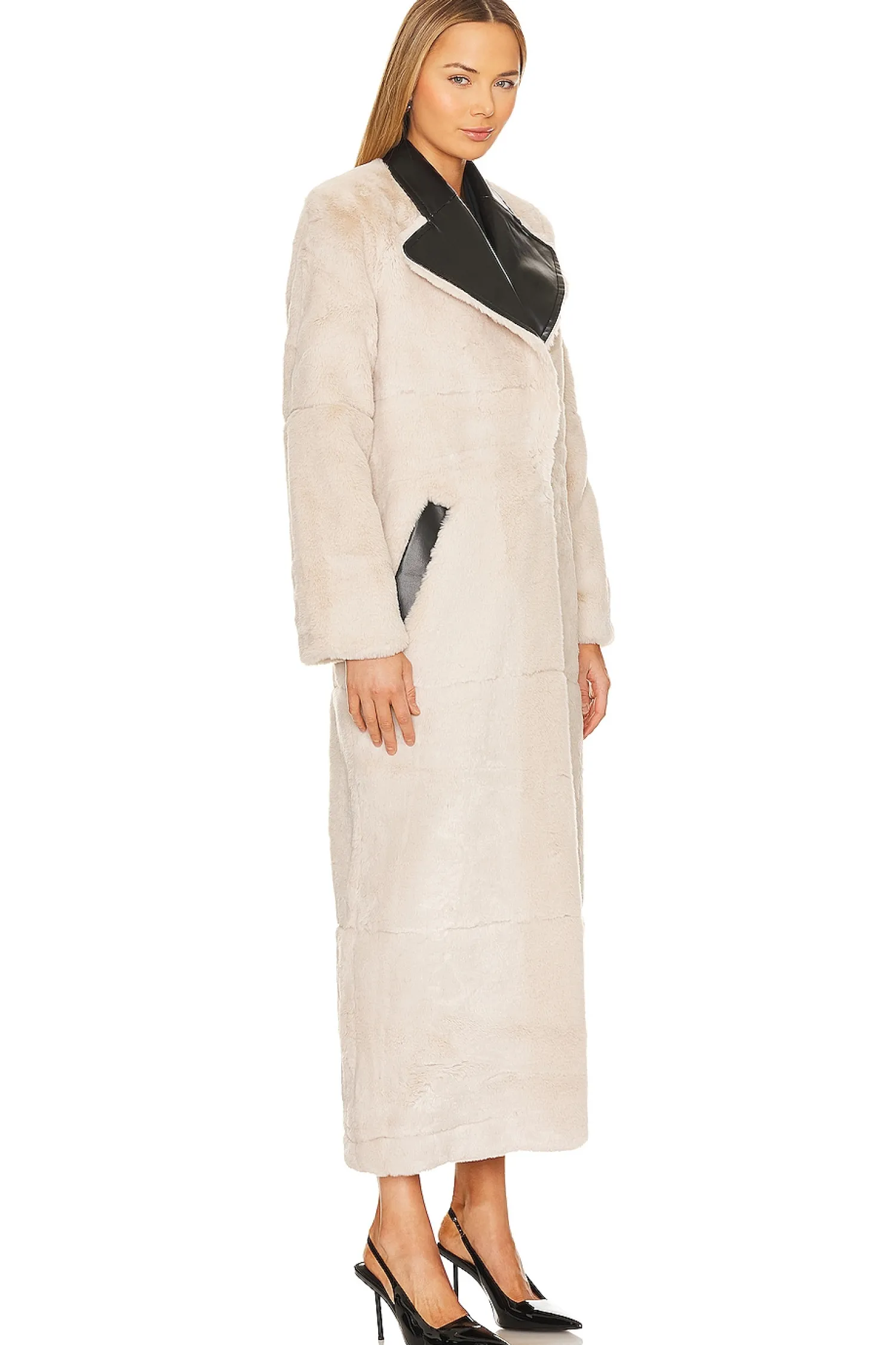 Women NBD Jackets & Coats>Laurence Faux Fur Coat
