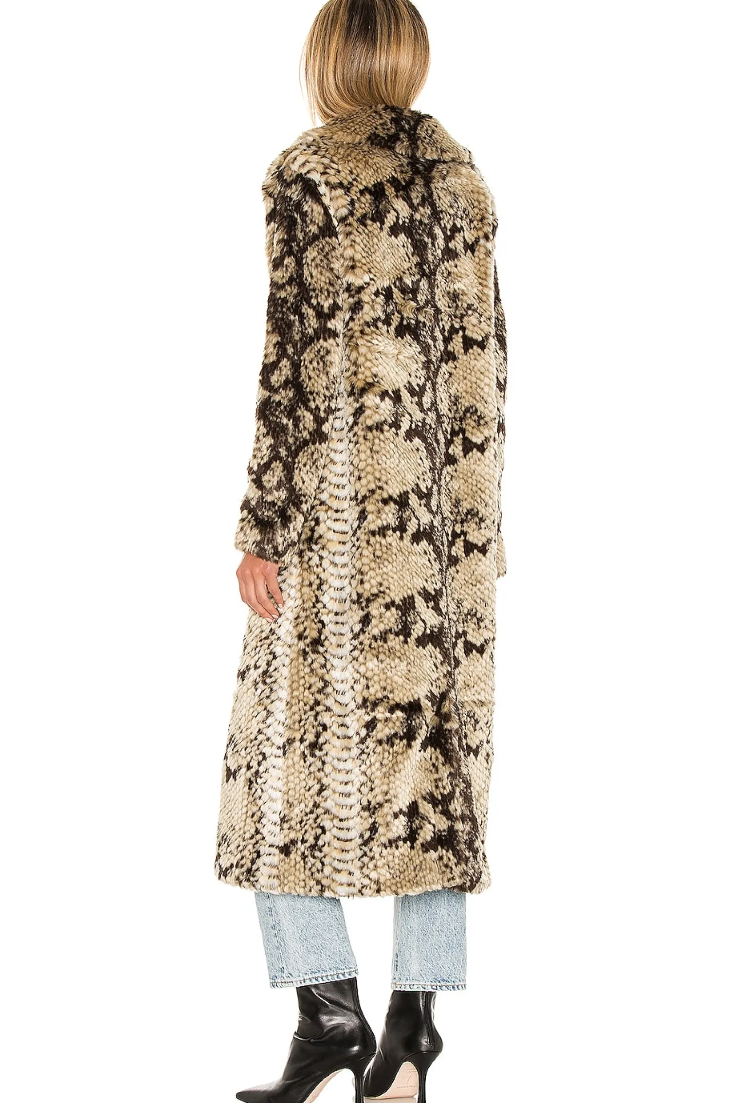 Women Unreal Fur Jackets & Coats>Madam Grace Faux Fur Coat