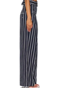Women Veronica Beard Pants><noscript><img width=