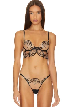 Women BLUEBELLA Lingerie & Sleepwear>Marisa Wired Bra
