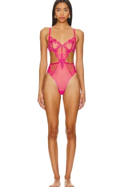 Women BLUEBELLA Lingerie & Sleepwear><noscript><img width=