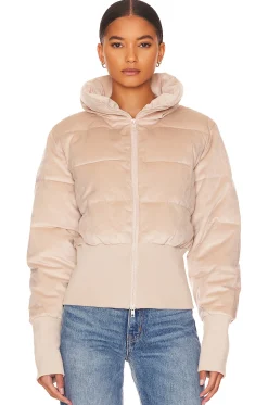 Women Unreal Fur Jackets & Coats>New Amsterdam Jacket