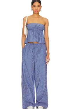 Women Lovers and Friends Pants><noscript><img width=