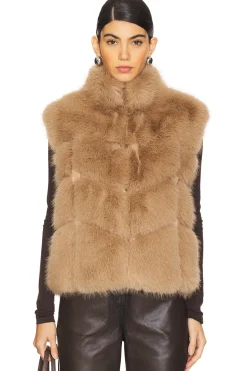 Women Generation Love Jackets & Coats>Rosario Faux Fur Vest