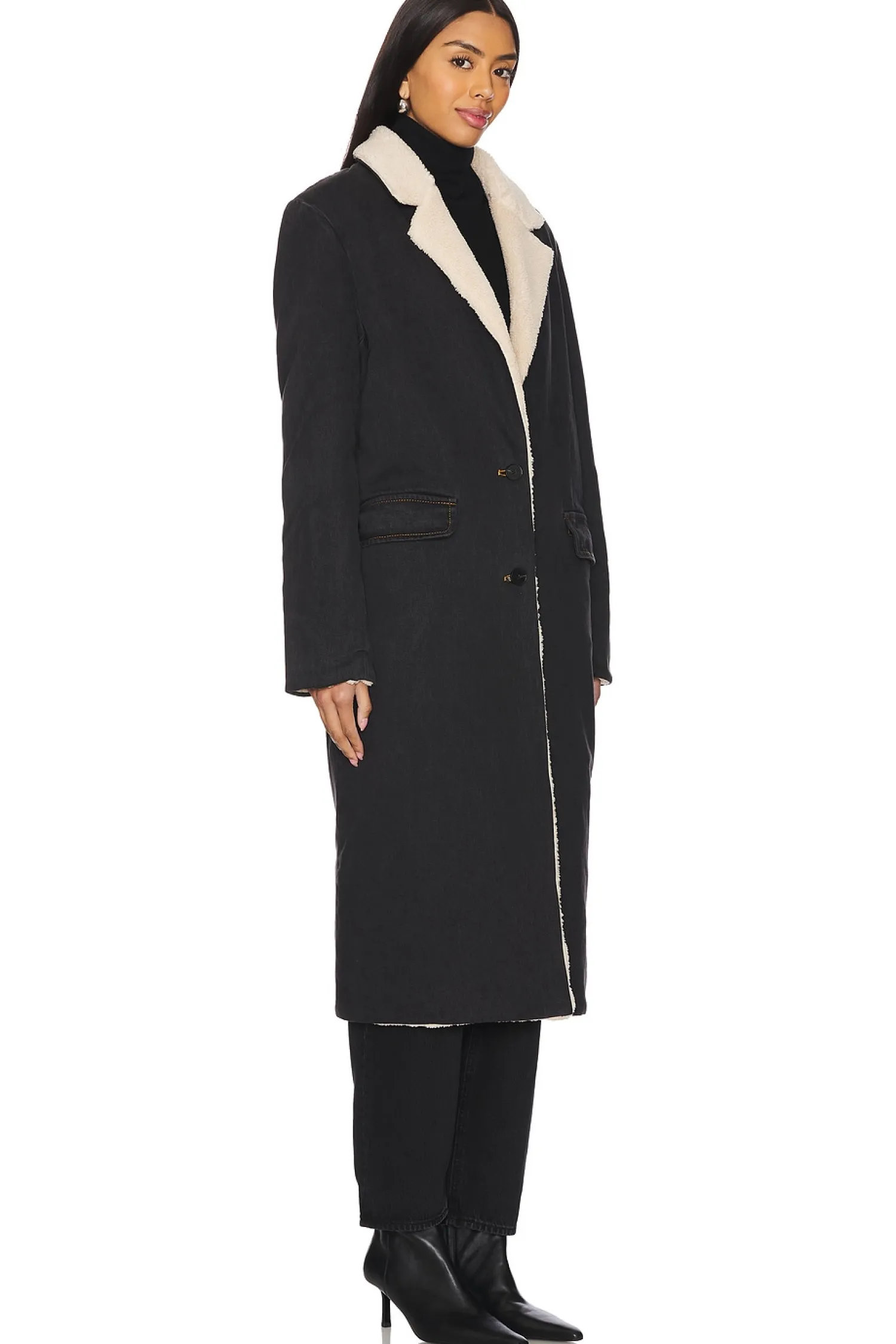Women Still Here Jackets & Coats>Sherpa Dimes Coat