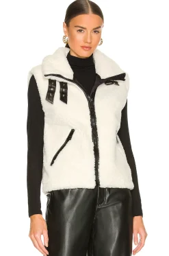 Women SAM. Jackets & Coats>Sherpa Vest