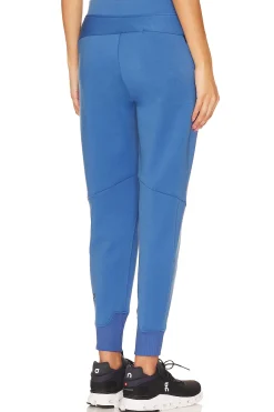 Women On Pants|Loungewear><noscript><img width=
