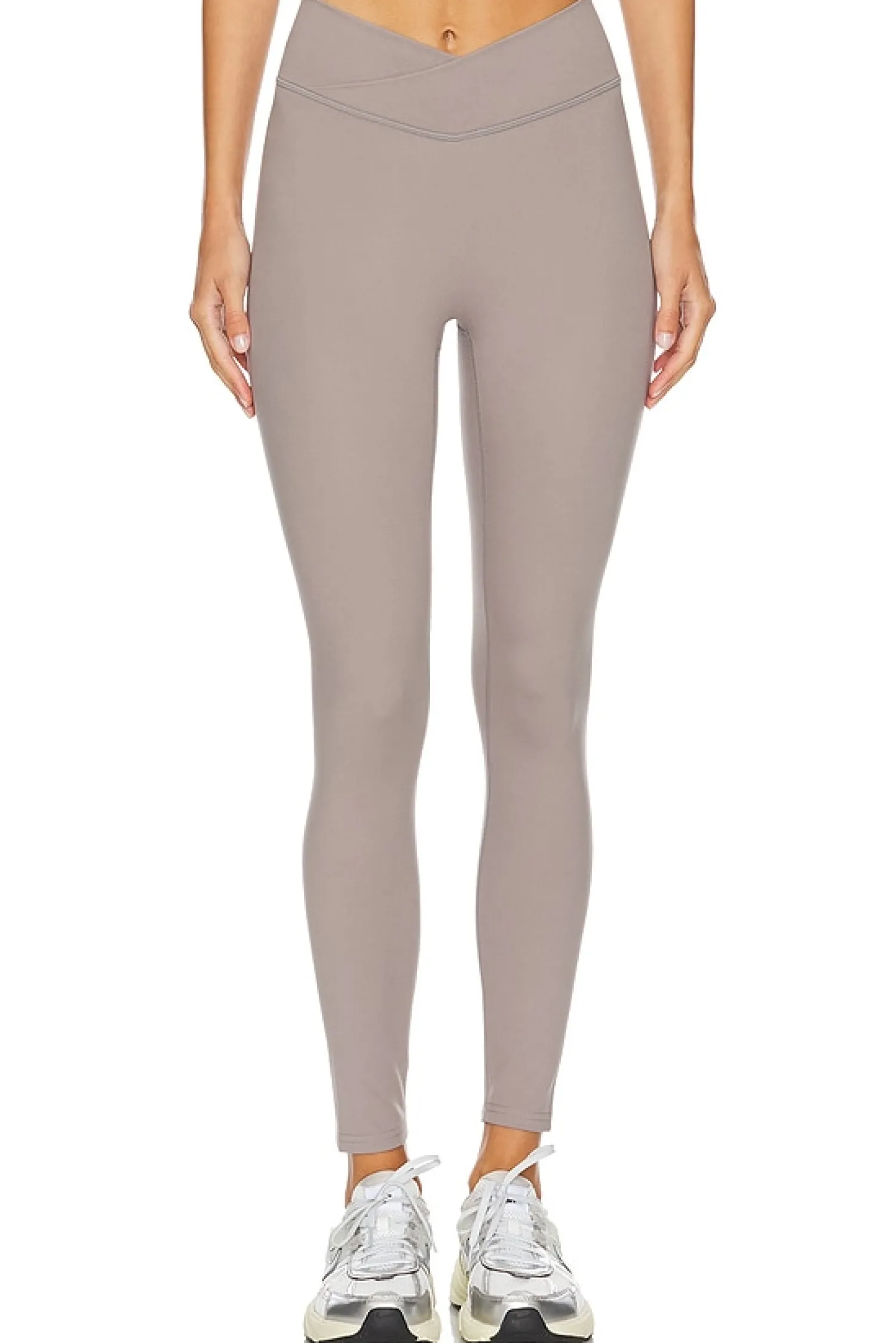 Women 437 Pants>The V Legging
