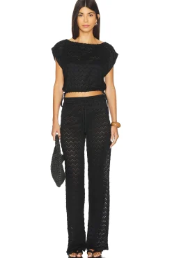 Women Lovers and Friends Pants><noscript><img width=