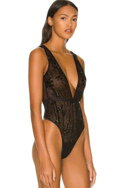 Women BLUEBELLA Lingerie & Sleepwear><noscript><img width=